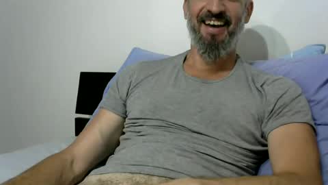 Snapshot of tu_bomberono chatting on June 2026 08:45:02 PM tu_bomberono online show from June 2026 08:45:02 PM