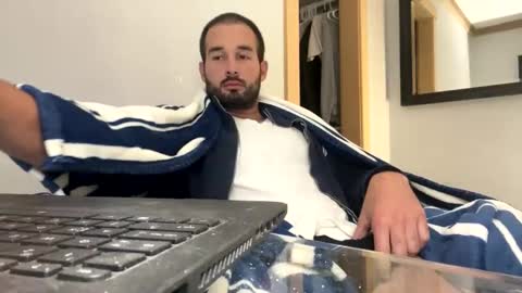 Stimulation make me Cum in Public or in Pvt   online show from November 2025 04:17:01 PM