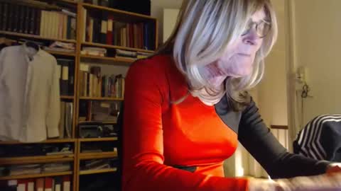 FINN but call me NANNA online show from November 2025 06:40:02 PM