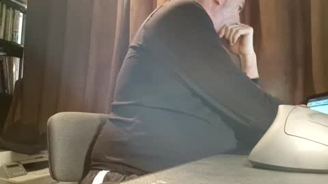 Snapshot of tubsy6868 chatting on November 2025 09:32:02 AM tubsy6868 online show from November 2025 09:32:02 AM