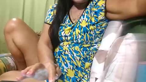 Mae online show from December 2025 09:21:02 PM