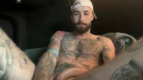 Snapshot of tuhands chatting on October 2025 01:29:01 PM Tuhands online show from October 2025 01:29:01 PM