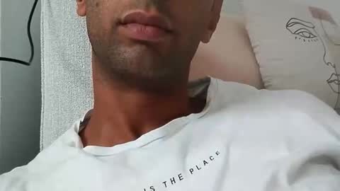 Snapshot of tunisiensexyguy chatting on October 2025 01:40:02 PM TunisienSexyGuy online show from October 2025 01:40:02 PM