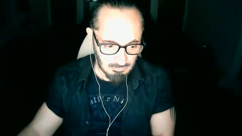 Snapshot of tuscan_taurus chatting on April 2026 09:18:01 AM tuscan_taurus online show from April 2026 09:18:01 AM