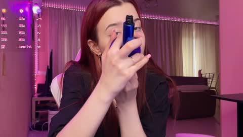Snapshot of tutti_cutieee chatting on June 2026 08:30:02 AM Nika online show from June 2026 08:30:02 AM