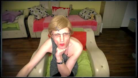 Snapshot of tvclementine chatting on February 2025 02:26:02 PM Clementine online show from February 2025 02:26:02 PM