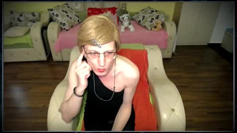 Snapshot of tvclementine chatting on February 2025 02:44:01 PM Clementine online show from February 2025 02:44:01 PM