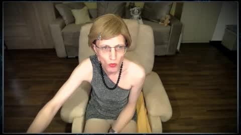 Snapshot of tvclementine chatting on October 2025 08:45:02 AM Clementine online show from October 2025 08:45:02 AM