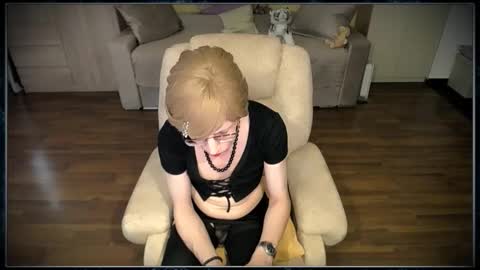 Snapshot of tvclementine chatting on October 2025 08:17:01 AM Clementine online show from October 2025 08:17:01 AM