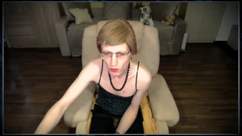 Snapshot of tvclementine chatting on December 2025 08:08:02 AM Clementine online show from December 2025 08:08:02 AM