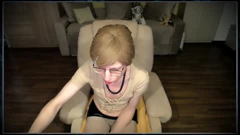 Snapshot of tvclementine chatting on December 2025 08:45:01 AM Clementine online show from December 2025 08:45:01 AM