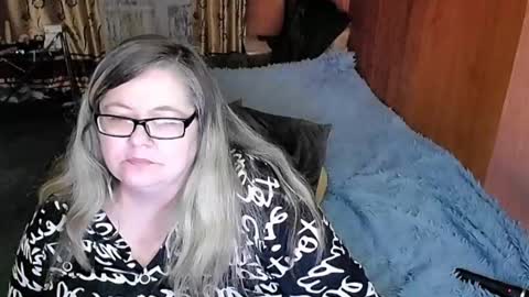 Lana online show from February 2025 10:37:02 AM