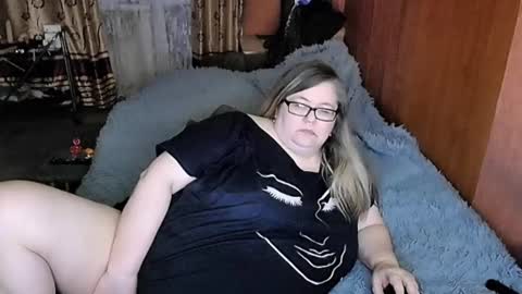 Lana online show from March 2025 10:13:02 AM