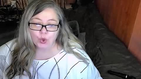 Lana online show from March 2025 08:16:02 AM