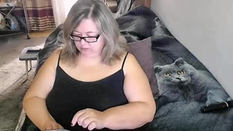 Lana online show from September 2025 01:42:02 AM