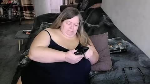 Lana online show from April 2026 12:13:02 AM