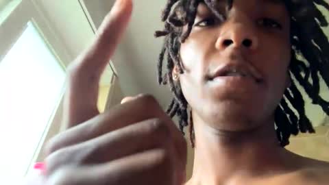 twan810 online show from April 2026 01:37:02 PM