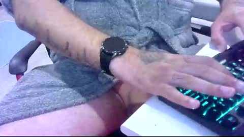 Snapshot of twardyidlugi chatting on September 2025 07:52:02 PM twardyidlugi online show from September 2025 07:52:02 PM