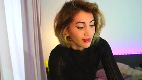 Snapshot of tweety_twist chatting on October 2025 09:07:02 AM MayCarrey online show from October 2025 09:07:02 AM