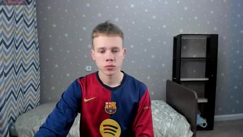 Snapshot of twelveeek chatting on November 2025 06:32:01 PM Angus online show from November 2025 06:32:01 PM