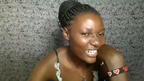 twerker_lyly online show from October 2025 06:18:01 PM