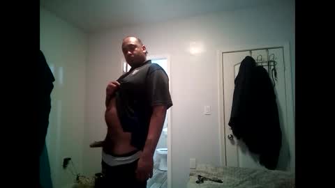 Snapshot of twest84 chatting on February 2025 04:09:02 AM twest84 online show from February 2025 04:09:02 AM