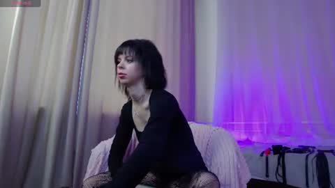 Snapshot of twiggysmith chatting on June 2026 11:02:01 AM Twiggy online show from June 2026 11:02:01 AM