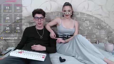 Julie and Jack online show from April 2026 08:15:02 PM