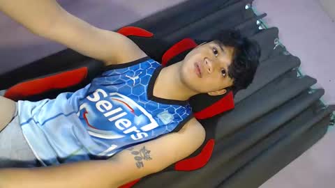 Snapshot of twink_blaze chatting on April 2026 06:47:02 AM BLAZE online show from April 2026 06:47:02 AM