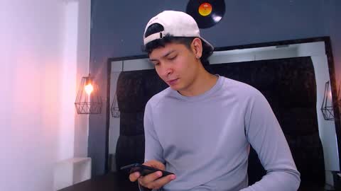 Snapshot of twink_bunny chatting on February 2026 04:06:01 AM samu online show from February 2026 04:06:01 AM