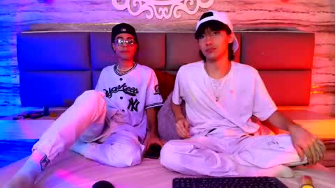 twinslovers_ online show from September 2025 08:25:02 PM