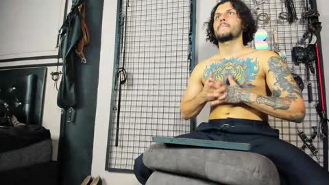 Clio  Tadeo online show from December 2024 12:39:02 AM