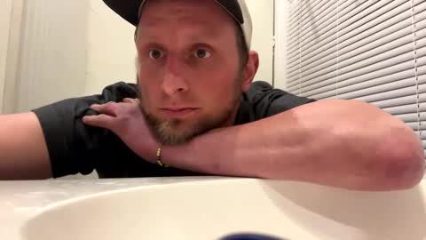 TwitchTrainee online show from February 2025 05:48:02 AM
