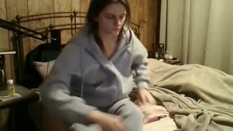 twizzler_twizzle online show from January 2026 05:45:01 AM