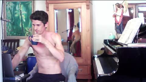 TobeBritta online show from February 2025 07:04:01 PM