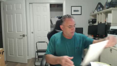 Twopeopleinlove online show from October 2025 10:15:02 AM