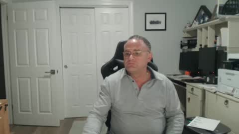 Twopeopleinlove online show from November 2025 11:10:01 AM