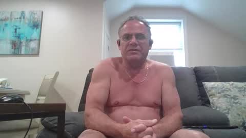 Snapshot of twopeopleinlove chatting on May 2026 07:48:02 PM Twopeopleinlove online show from May 2026 07:48:02 PM