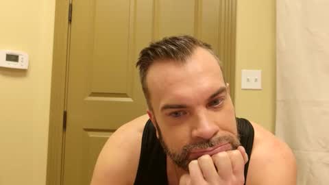 Snapshot of ty_lerdavid chatting on November 2025 09:46:02 PM TylerDavid online show from November 2025 09:46:02 PM