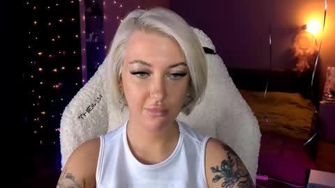 Miley online show from December 2024 04:58:01 PM