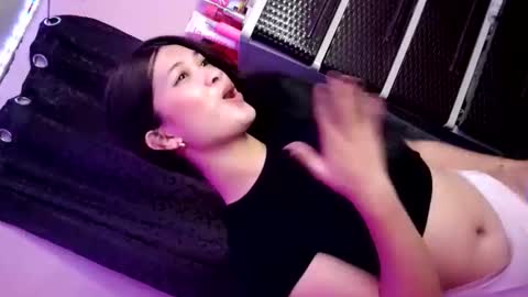 tyladine online show from October 2025 03:35:02 PM