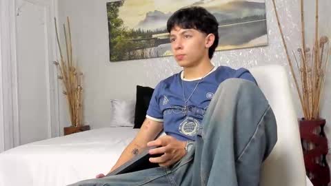 Snapshot of tyler_durtenn chatting on September 2025 03:32:02 AM Tyler online show from September 2025 03:32:02 AM