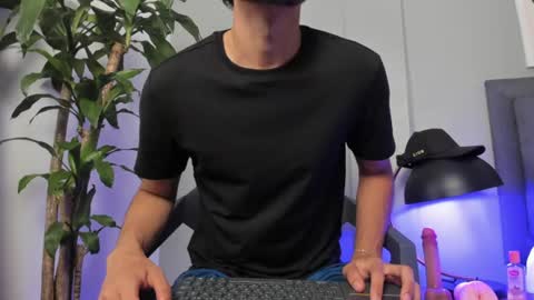Snapshot of tyler_fox_ chatting on July 2026 02:06:02 AM Tyler Fox online show from July 2026 02:06:02 AM