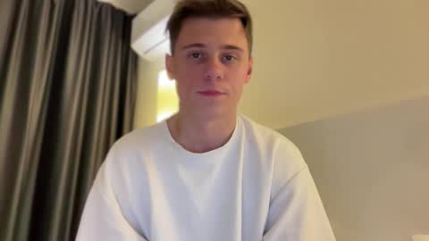 Snapshot of tyler_garrner chatting on October 2025 05:33:02 PM tyler_garrner online show from October 2025 05:33:02 PM