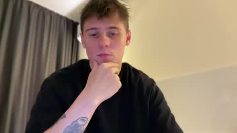 Snapshot of tyler_garrner chatting on October 2025 08:42:01 PM tyler_garrner online show from October 2025 08:42:01 PM