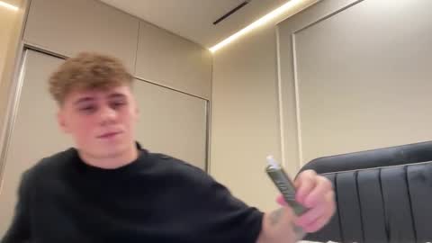 tyler_garrner online show from February 2026 06:09:01 PM