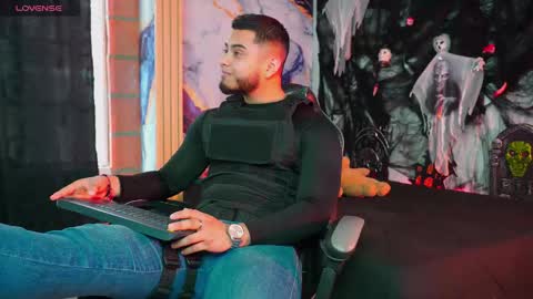 Tyler online show from October 2025 08:10:01 PM