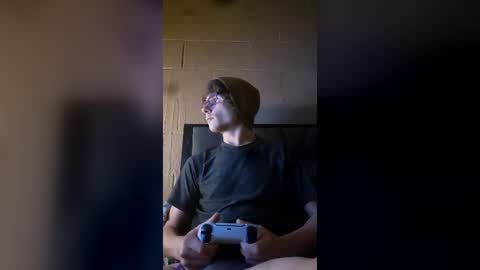 Snapshot of tylerlee199169 chatting on July 2026 09:46:01 AM Tyler online show from July 2026 09:46:01 AM
