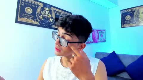   online show from January 2025 03:08:01 AM