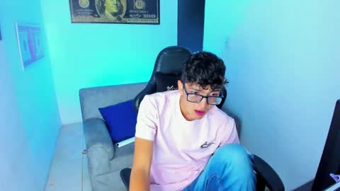   online show from February 2025 02:49:01 AM